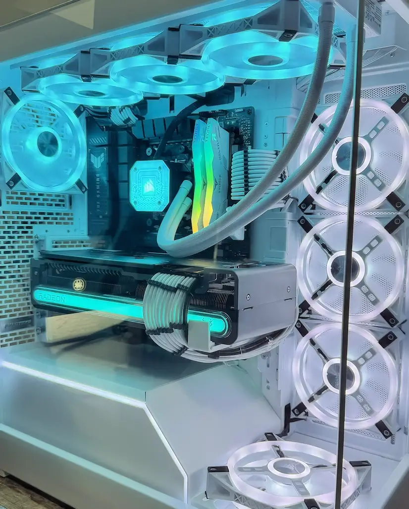 Montaje Gaming PC Phanteks Alcalá de Henares Montaje Gaming PC Phanteks Alcalá de Henares